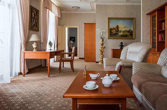 Rooms and Suites in Mozart Hotel, Odessa