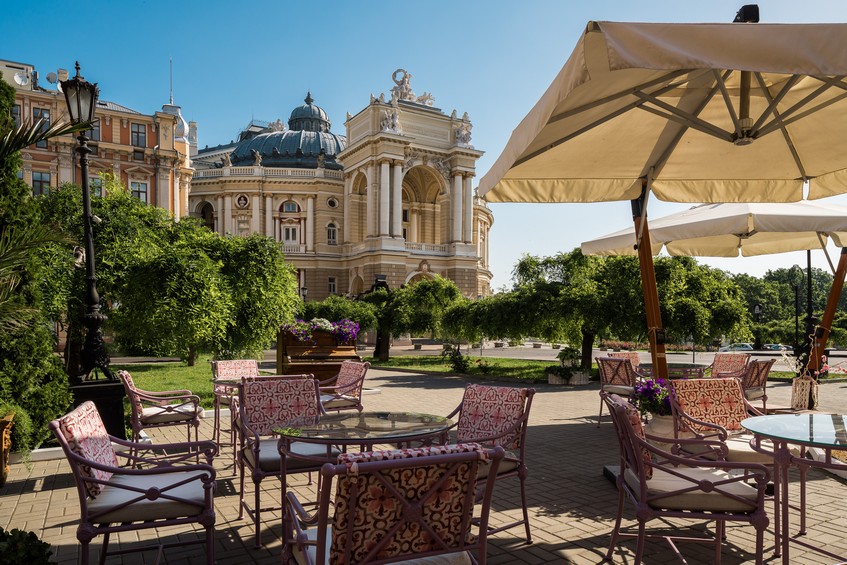 restaurant-in-odessa-ukraine-restaurants-in-the-center-of-odessa